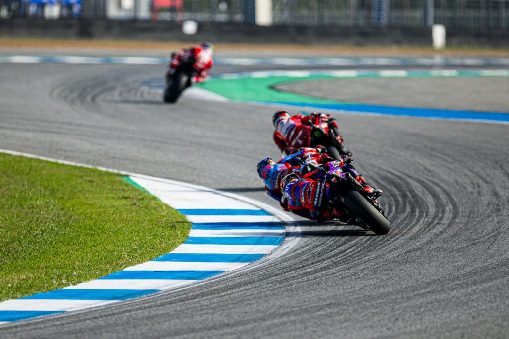 MotoGP | GP Thailandia 2024: la Gara in DIRETTA (live e foto)